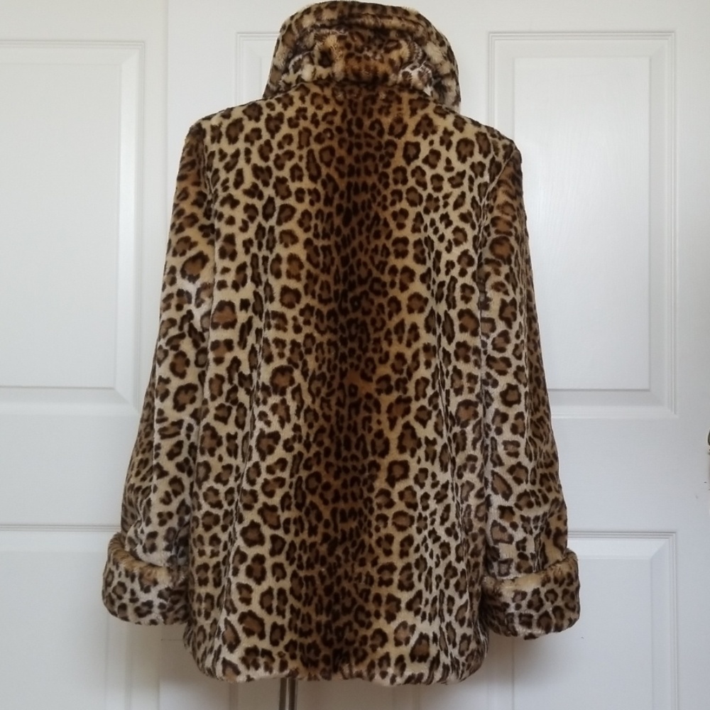🐆NWOT Dennis Basso Reversable Faux Fur Jacket - Picture 3 of 8
